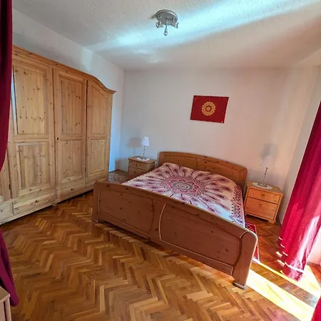 Apartmán Rotes Am Mit Meerblick Ca 180 Meter Luftlinie Vom Sibinj Krmpotski